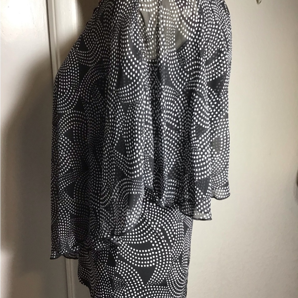 ADELE & MAY BLOUSE WOMEN Sz  M W/Poncho Cover Floral Embroidered Around The Nec - Picture 11 of 13